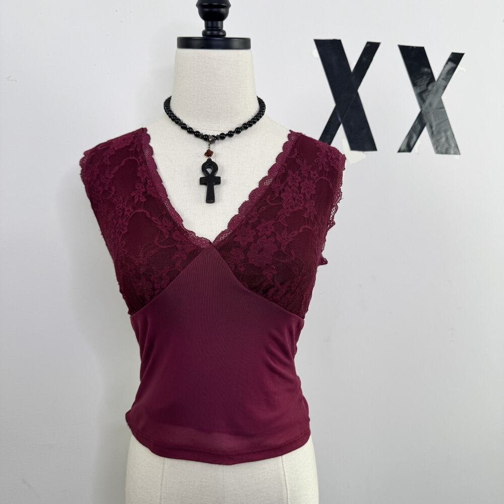 Vintage Y2K Burgundy Lace Mesh Overlay V-Neck Going Out Top Indie S
